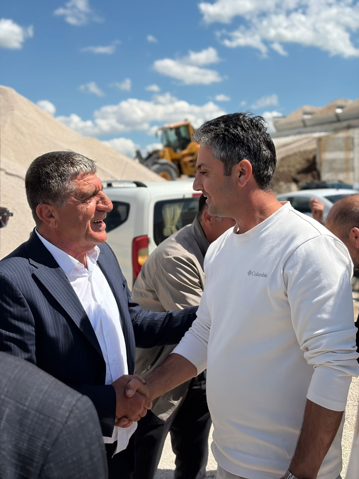 Şiyar Bahtiyar Eren’den Hınıs’a Değer Katan Dev Yatırım.. Endo Hazır Beton Santrali'nin Açılışı Yapıldı