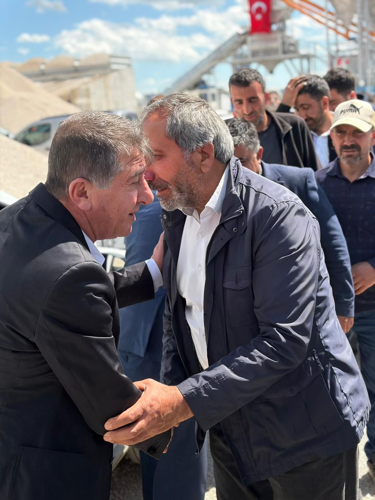 Şiyar Bahtiyar Eren’den Hınıs’a Değer Katan Dev Yatırım.. Endo Hazır Beton Santrali'nin Açılışı Yapıldı