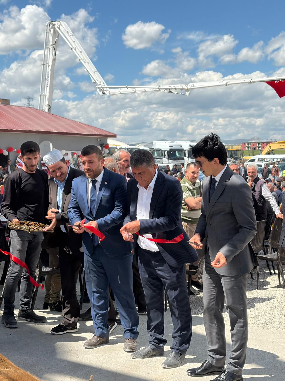 Şiyar Bahtiyar Eren’den Hınıs’a Değer Katan Dev Yatırım.. Endo Hazır Beton Santrali'nin Açılışı Yapıldı