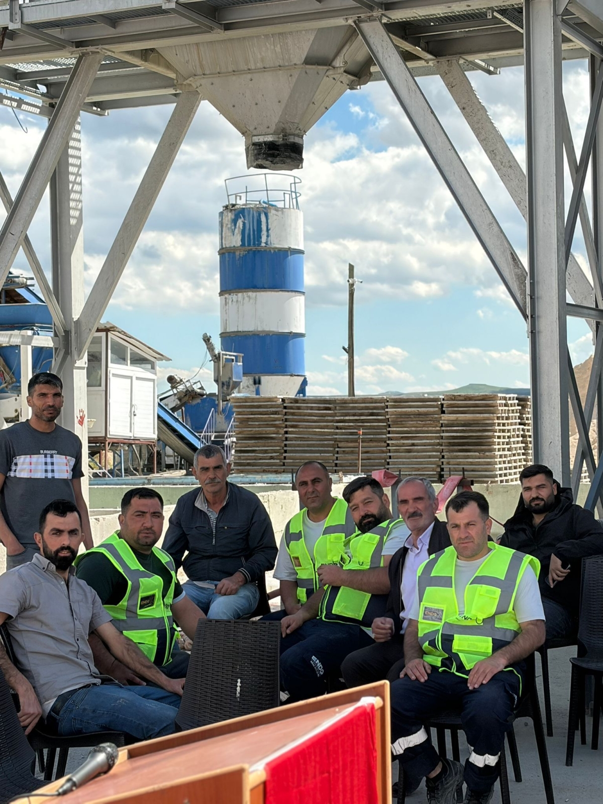 Şiyar Bahtiyar Eren’den Hınıs’a Değer Katan Dev Yatırım.. Endo Hazır Beton Santrali'nin Açılışı Yapıldı