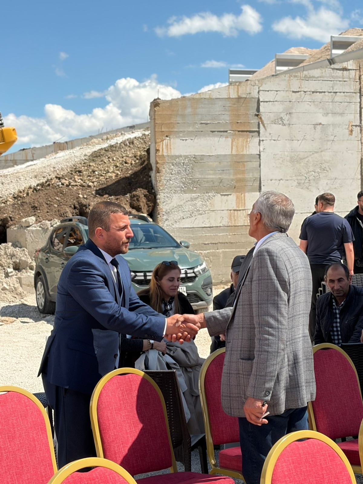 Şiyar Bahtiyar Eren’den Hınıs’a Değer Katan Dev Yatırım.. Endo Hazır Beton Santrali'nin Açılışı Yapıldı