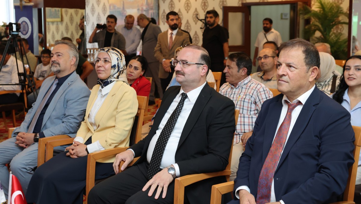 Atatürk Üniversitesinde Şeffaf Yönetim Anlayışı Sürüyor: Rektör Hacımüftüoğlu, 6 Aylık Çalışmaları Basınla Paylaştı