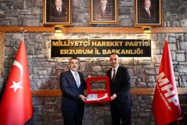 Bakan Tekin'den MHP İl Başkanı Yurdagül'e Ziyaret