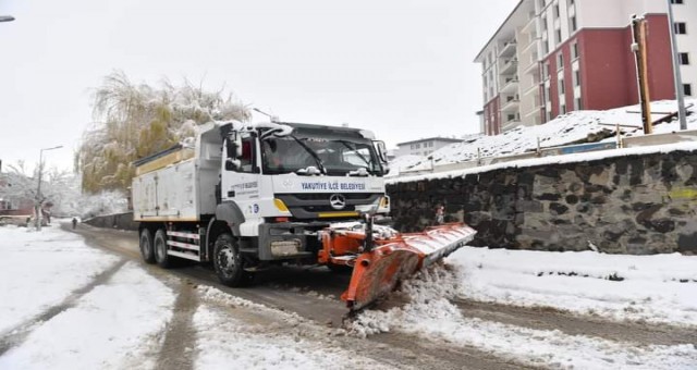 YAKUTİYE’DE KAR MESAİSİ BAŞLADI