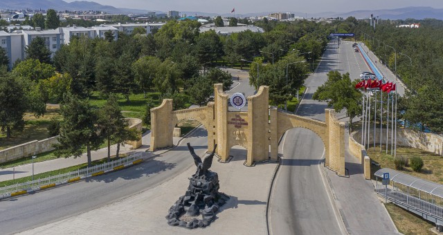 ATATÜRK ÜNİVERSİTESİNDEN DUS'TA BÜYÜK BAŞARI…