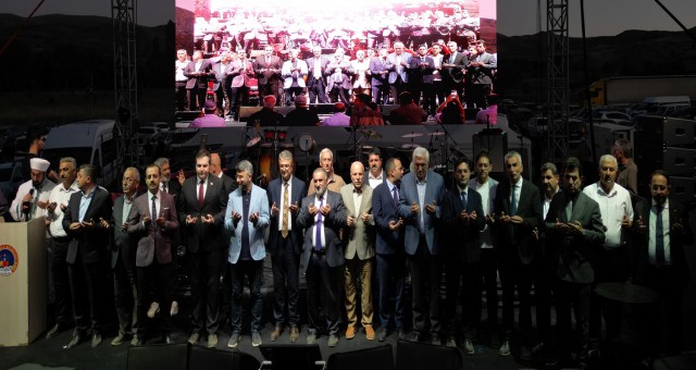 BAŞKAN SEKMEN: “KENTSEL DÖNÜŞÜMDE ÜLKEMİZDE ROL MODELİYİZ”